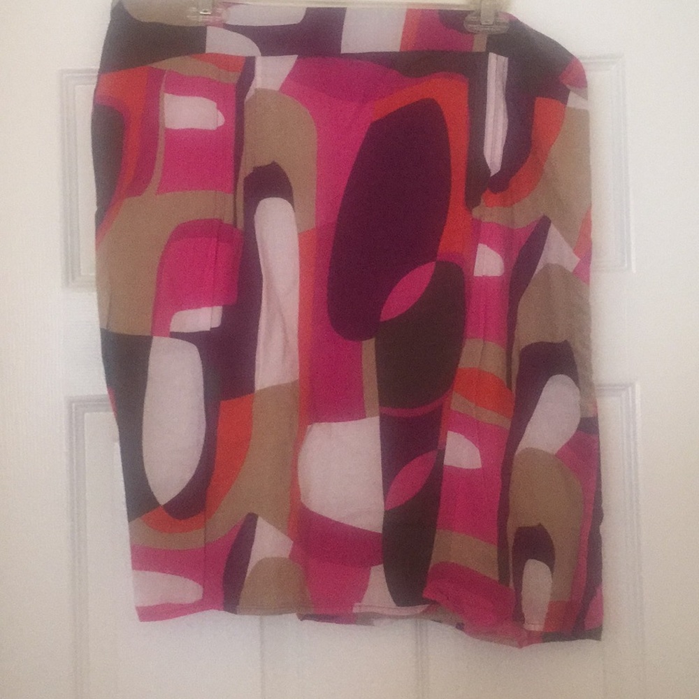 *** SMOKE FREE HOUSE *** Size 14 Skirt, GEORGE ME